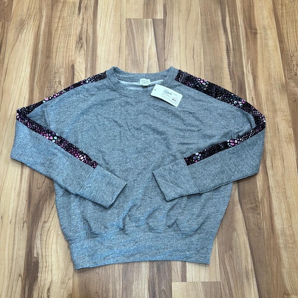 NWT Petyon Jensen Gray Dolman Sweatshirt, Colorful Shoulders, Evereve, Size S